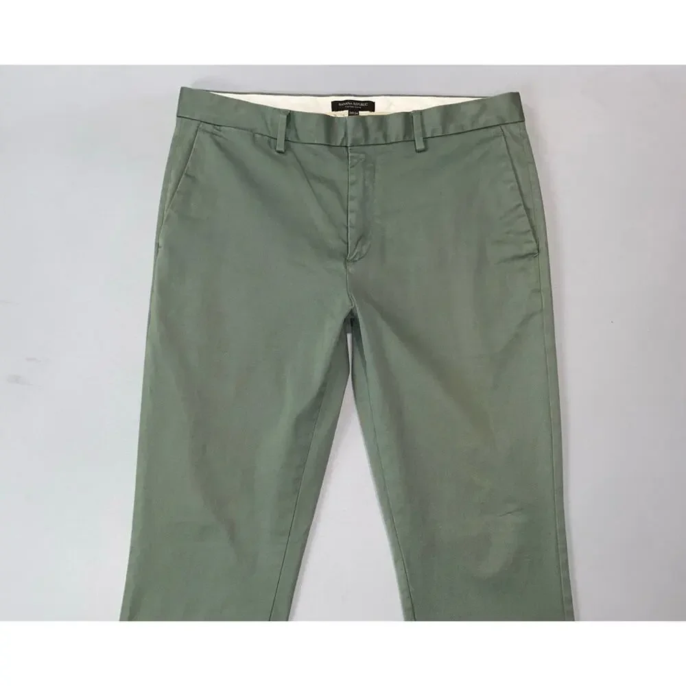 Banana Republic Fulton Fit Flat Front Stretch Cotton Chino Pants. Green, 34X32.5